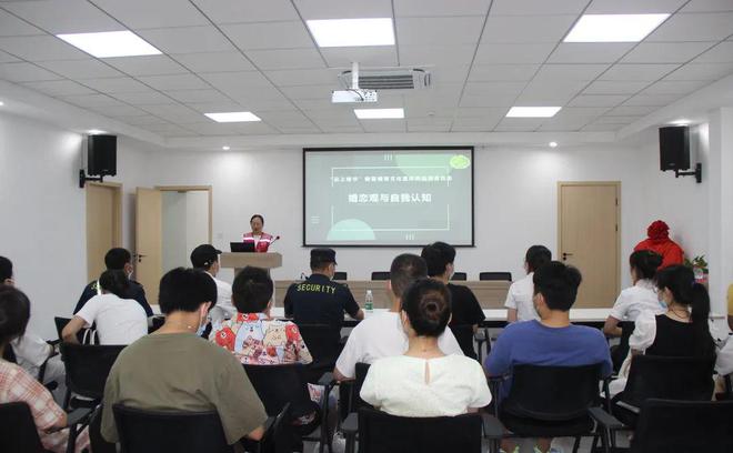 宁波市首家新型婚育文化宣传阵地揭牌，法律咨询服务同步启动